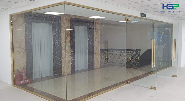 cua ban le san khung inox hgp03