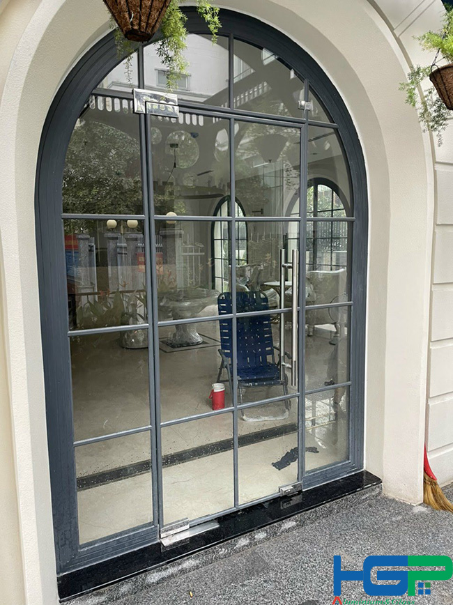 cua nhom xingfa uon vom hgp